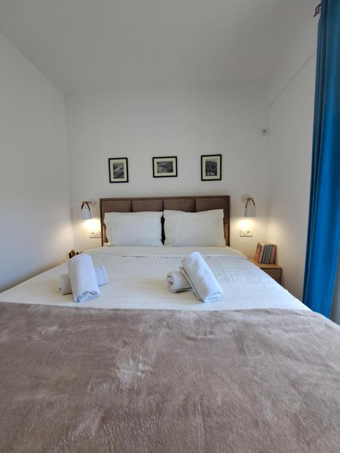 Paun Apartment Kotor Bagian luar foto