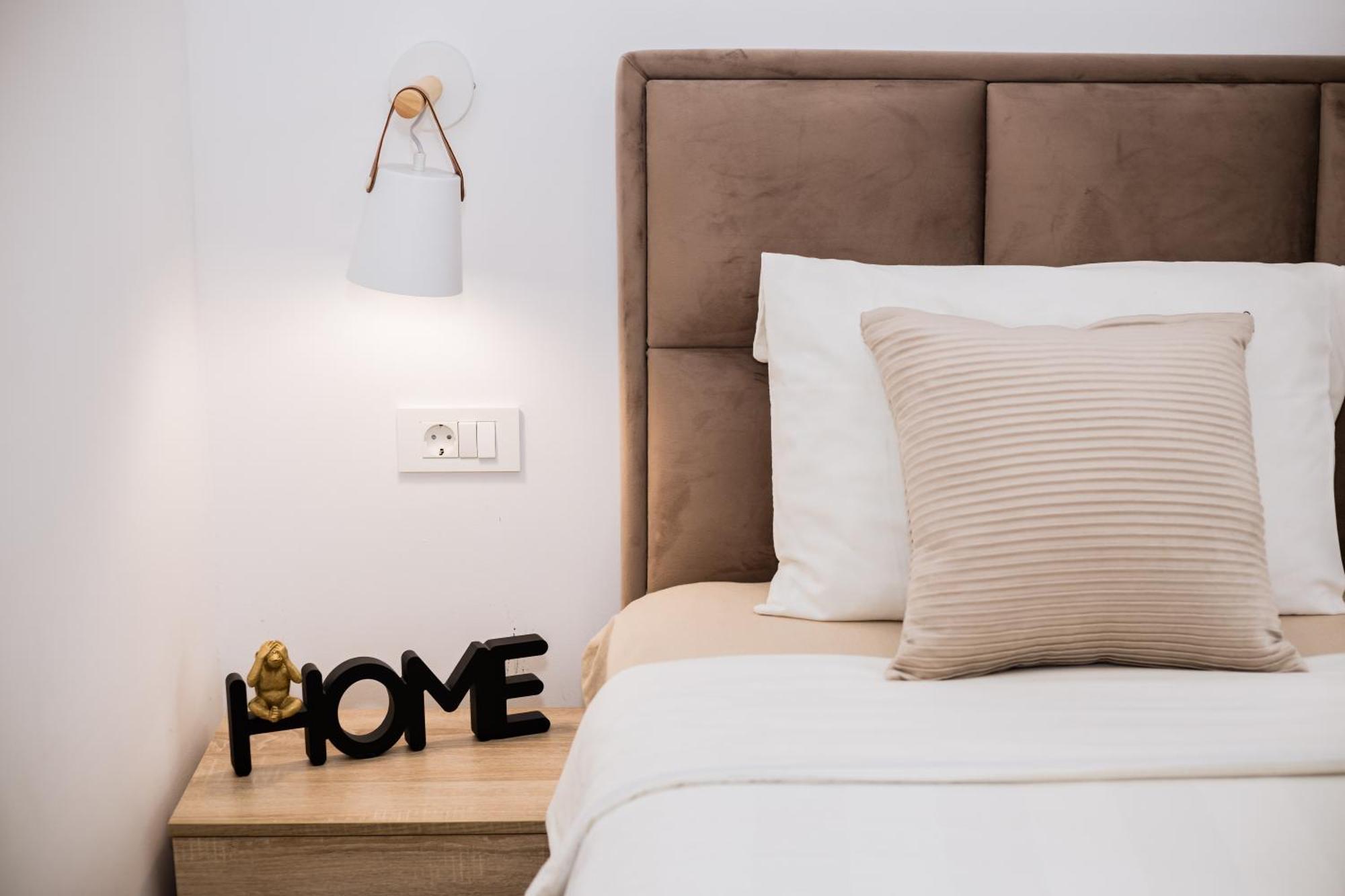 Paun Apartment Kotor Bagian luar foto